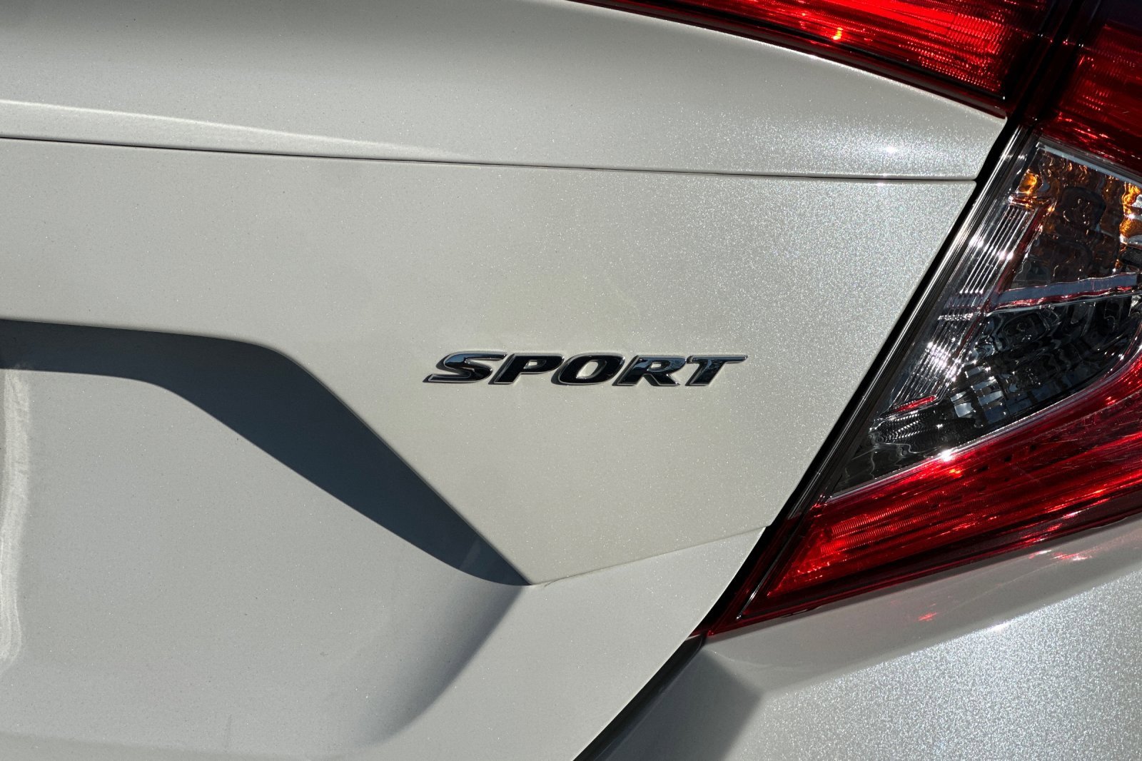 Used 2020 Honda Civic Sport image 25