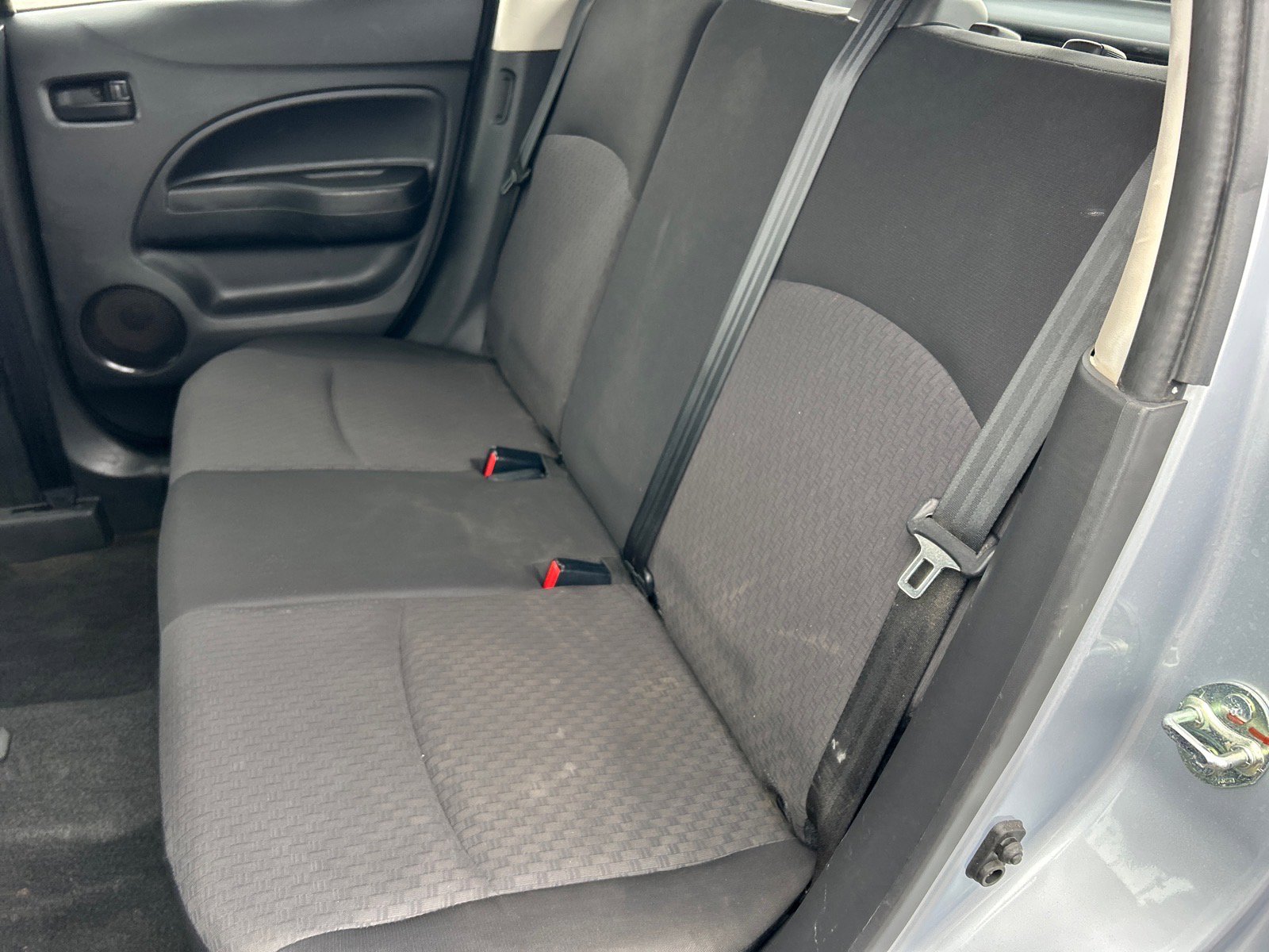 Used 2018 Mitsubishi Mirage ES image 9