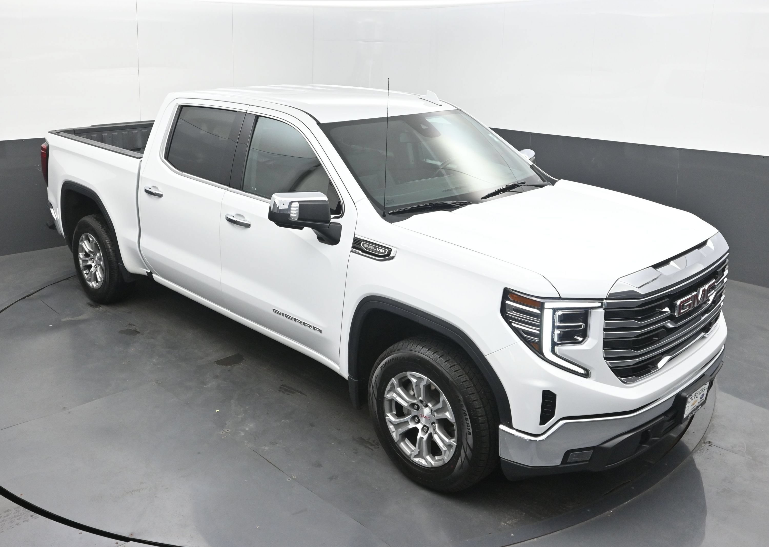 Used 2025 GMC Sierra 1500 SLT RWD image 30