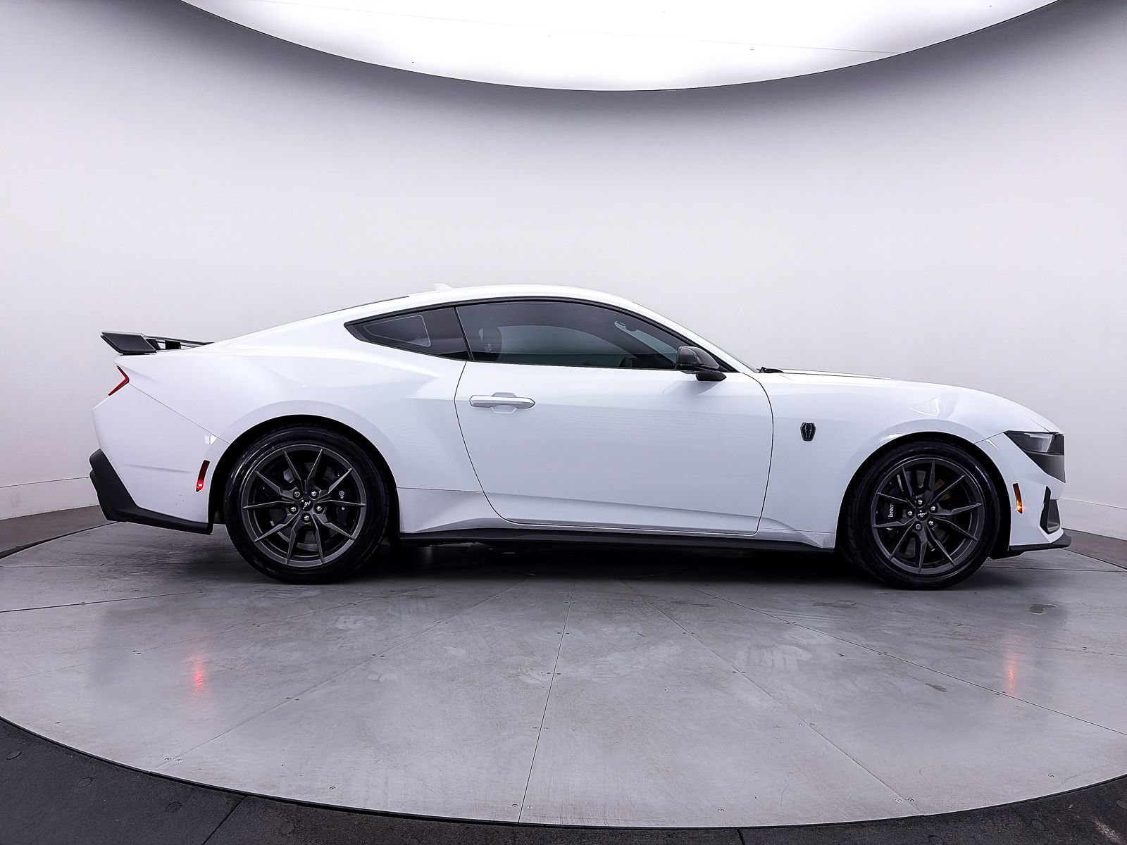Used 2024 Ford Mustang Dark Horse RWD image 40