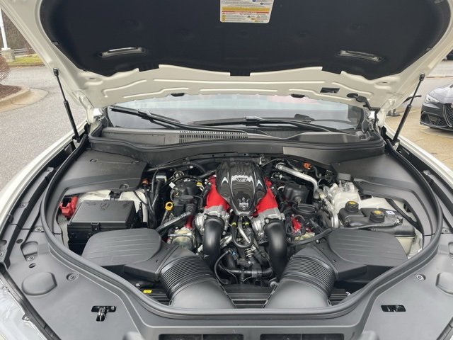 Used 2022 Maserati Levante Trofeo image 10