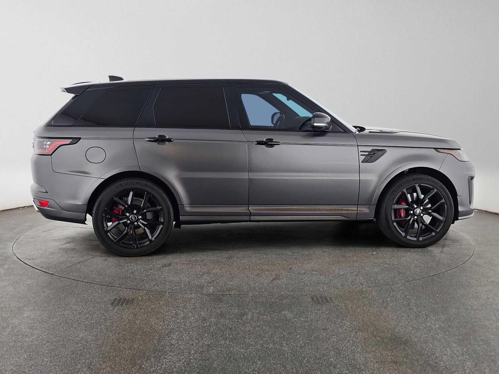 Used 2022 Land Rover Range Rover Sport SVR AWD/4WD image 6