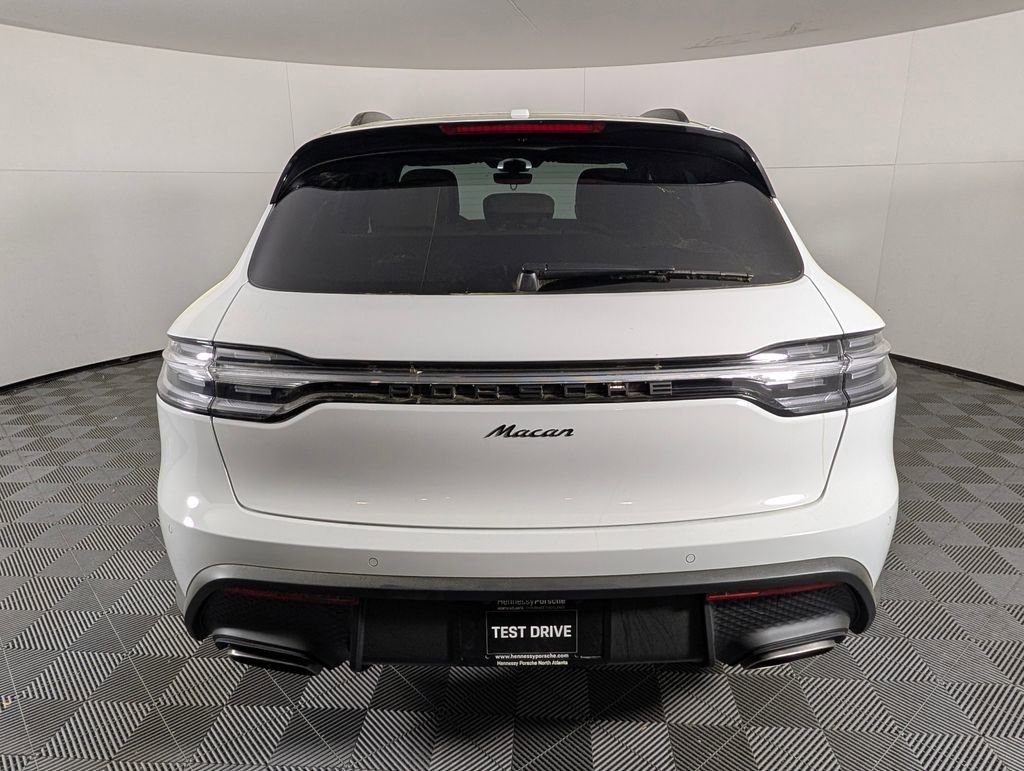 New 2026 Porsche Macan image 6