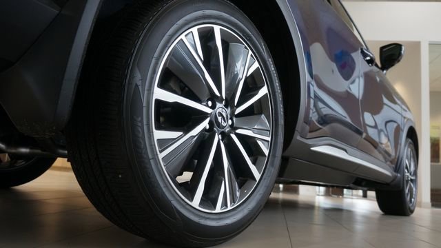 New 2026 INFINITI QX60 Luxe image 5