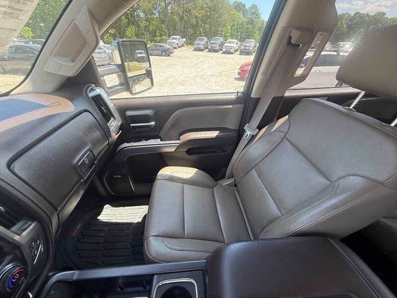 Used 2015 Chevrolet Silverado 2500 LTZ w/ Duramax Plus Package AWD/4WD image 18