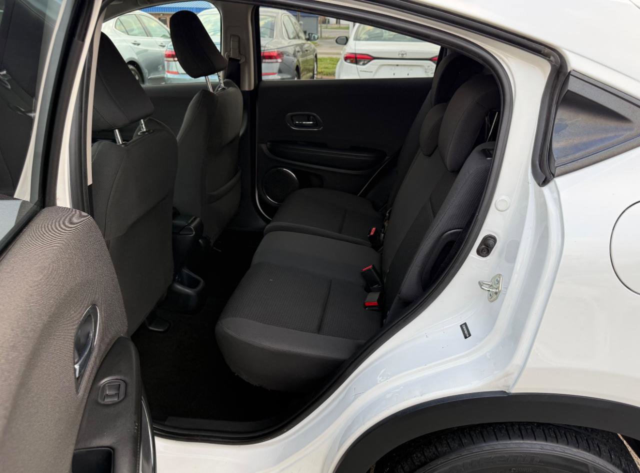 Used 2019 Honda HR-V EX image 9