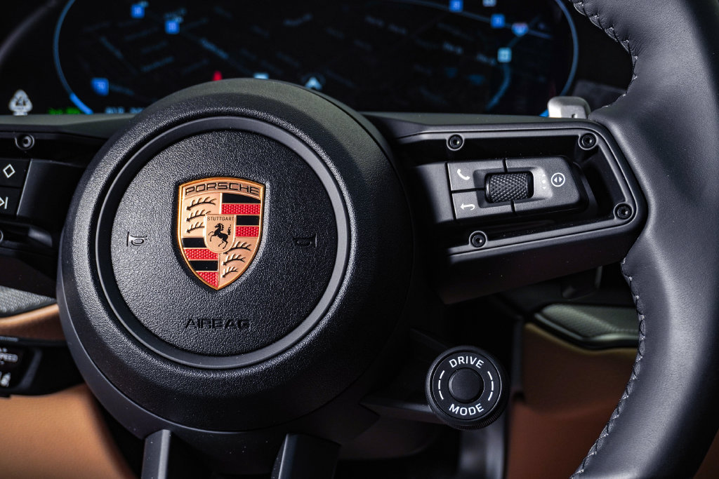 New 2026 Porsche Cayenne Coupe AWD/4WD image 19