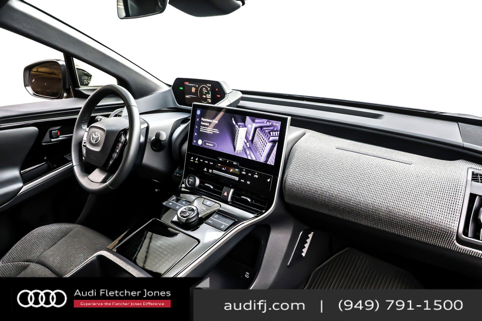 Used 2024 Toyota bZ4X FWD image 15