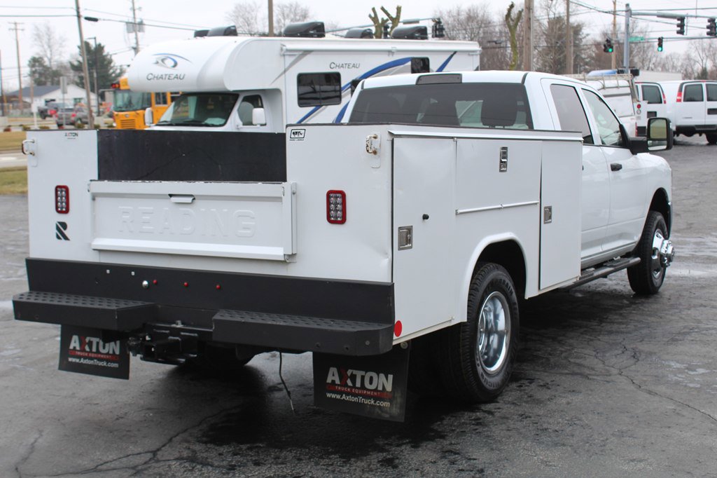 Used 2024 RAM 3500 Tradesman w/ Chrome Appearance Group image 6