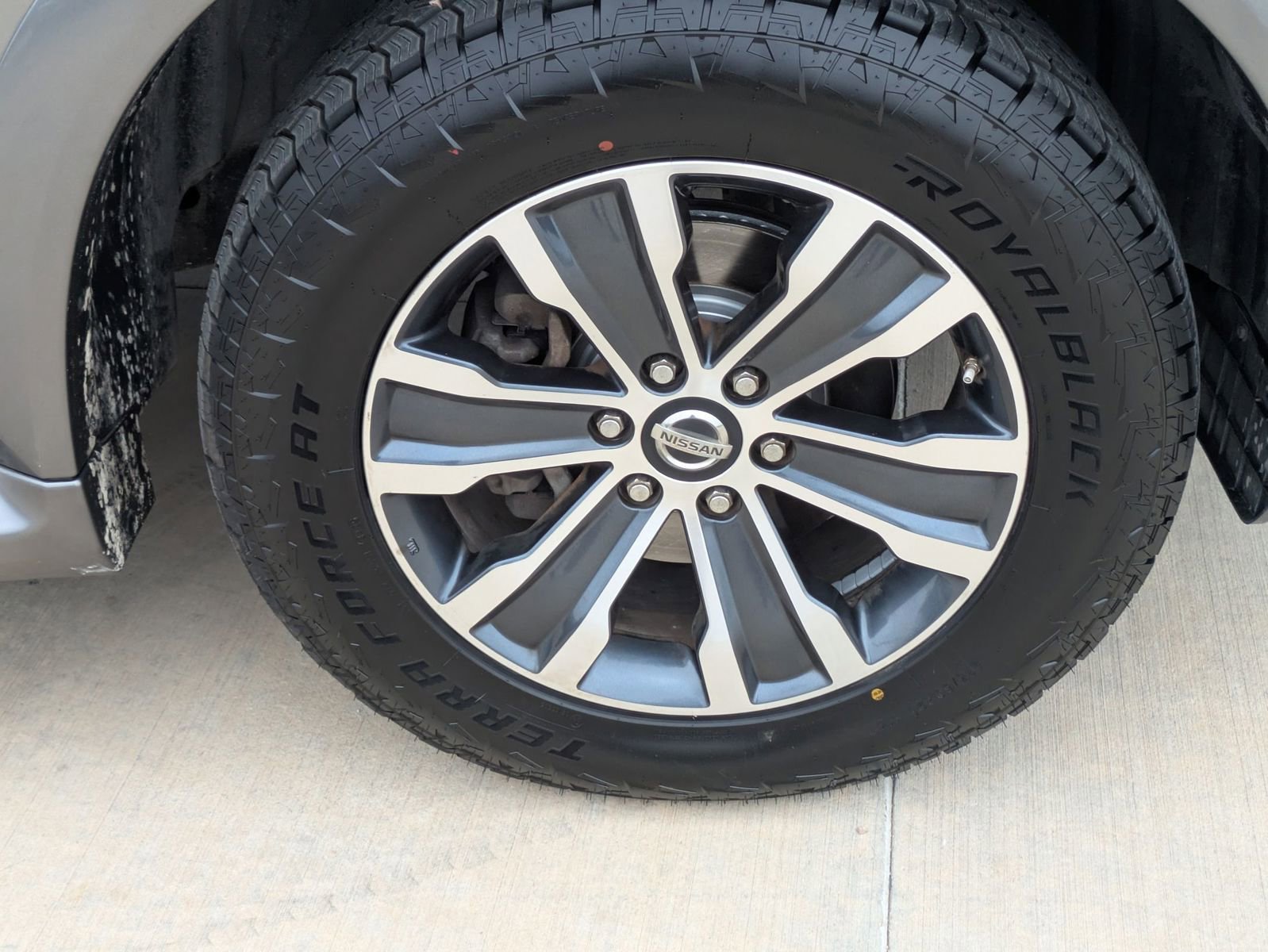 Used 2020 Nissan Armada SL w/ Premium Package image 31