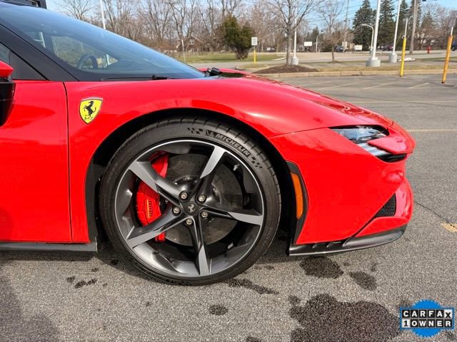 Used 2023 Ferrari SF90 Spider image 18