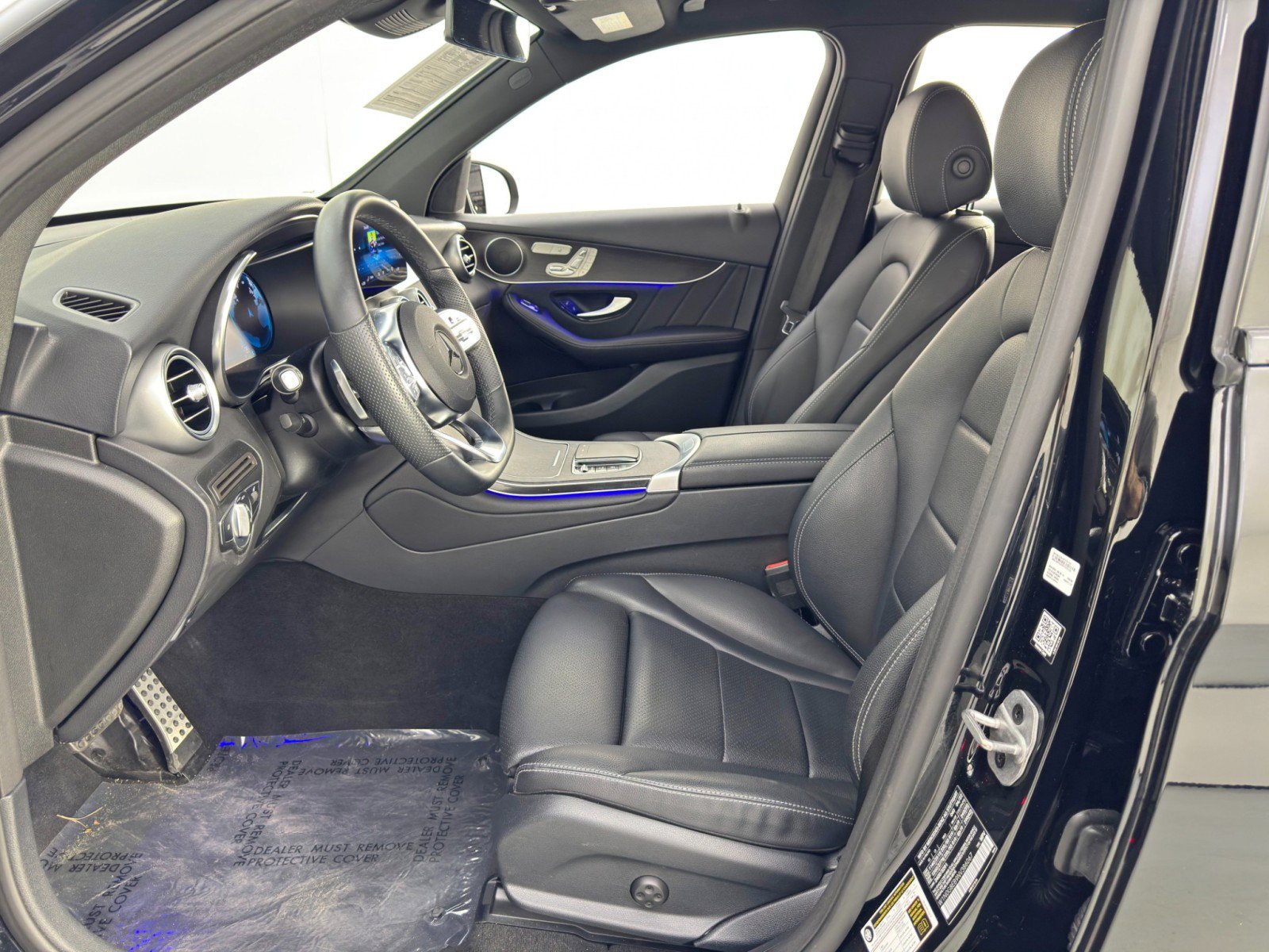 Used 2022 Mercedes-Benz GLC 300 4MATIC w/ AMG Line image 15