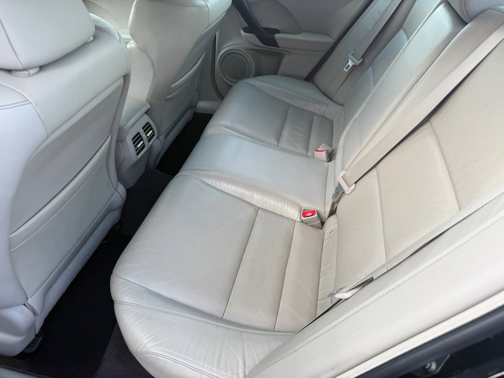 Used 2011 Acura TSX Sedan image 9