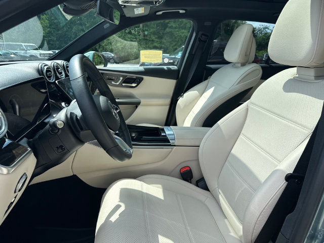 Used 2026 Mercedes-Benz GLC 300 4MATIC image 40