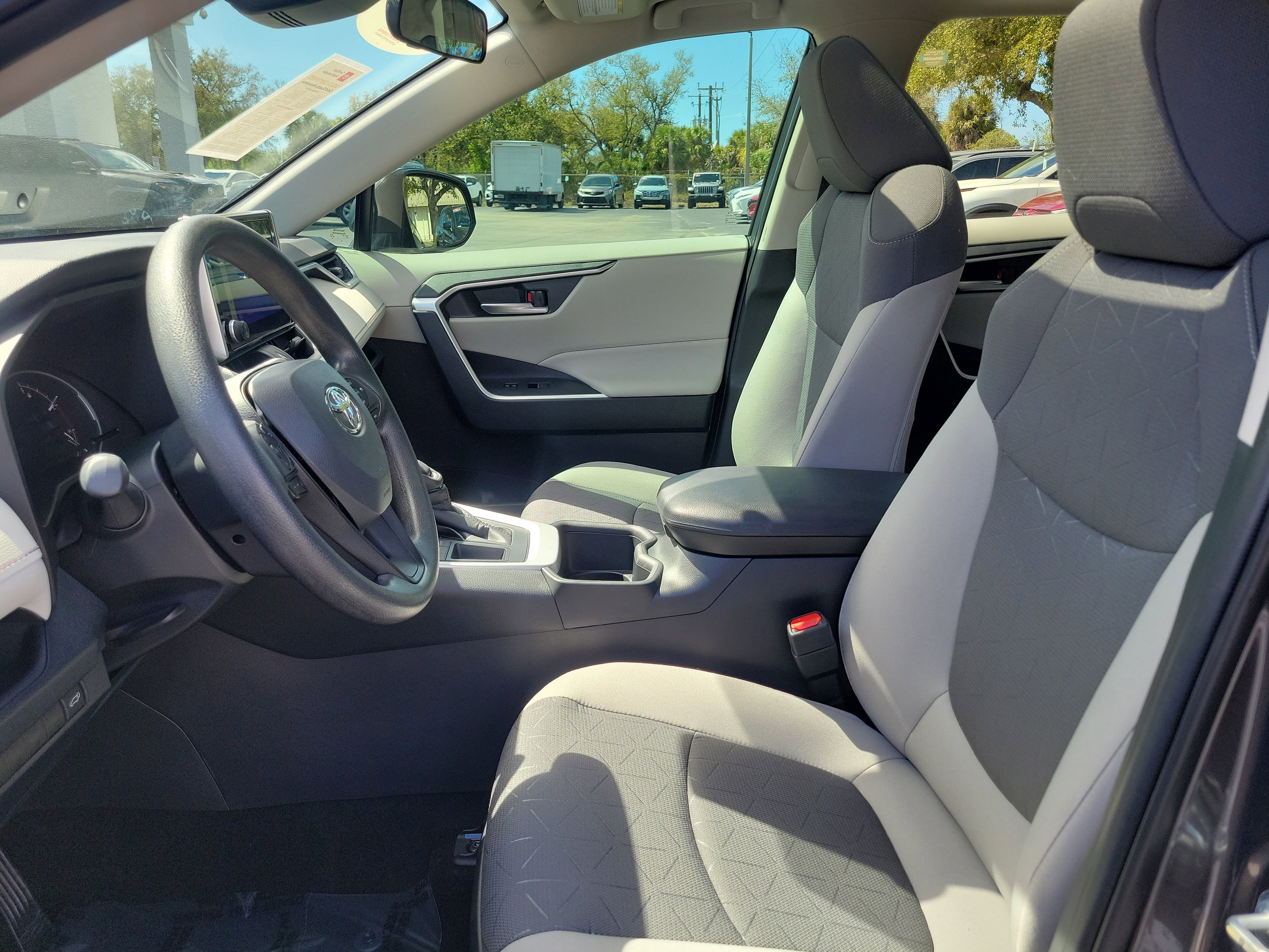 New 2024 Toyota RAV4 XLE w/ Convenience Package FWD image 23