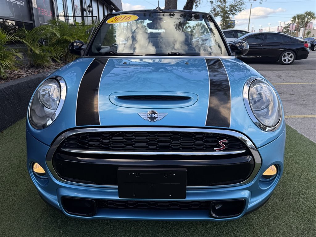 Used 2016 MINI Cooper S image 2