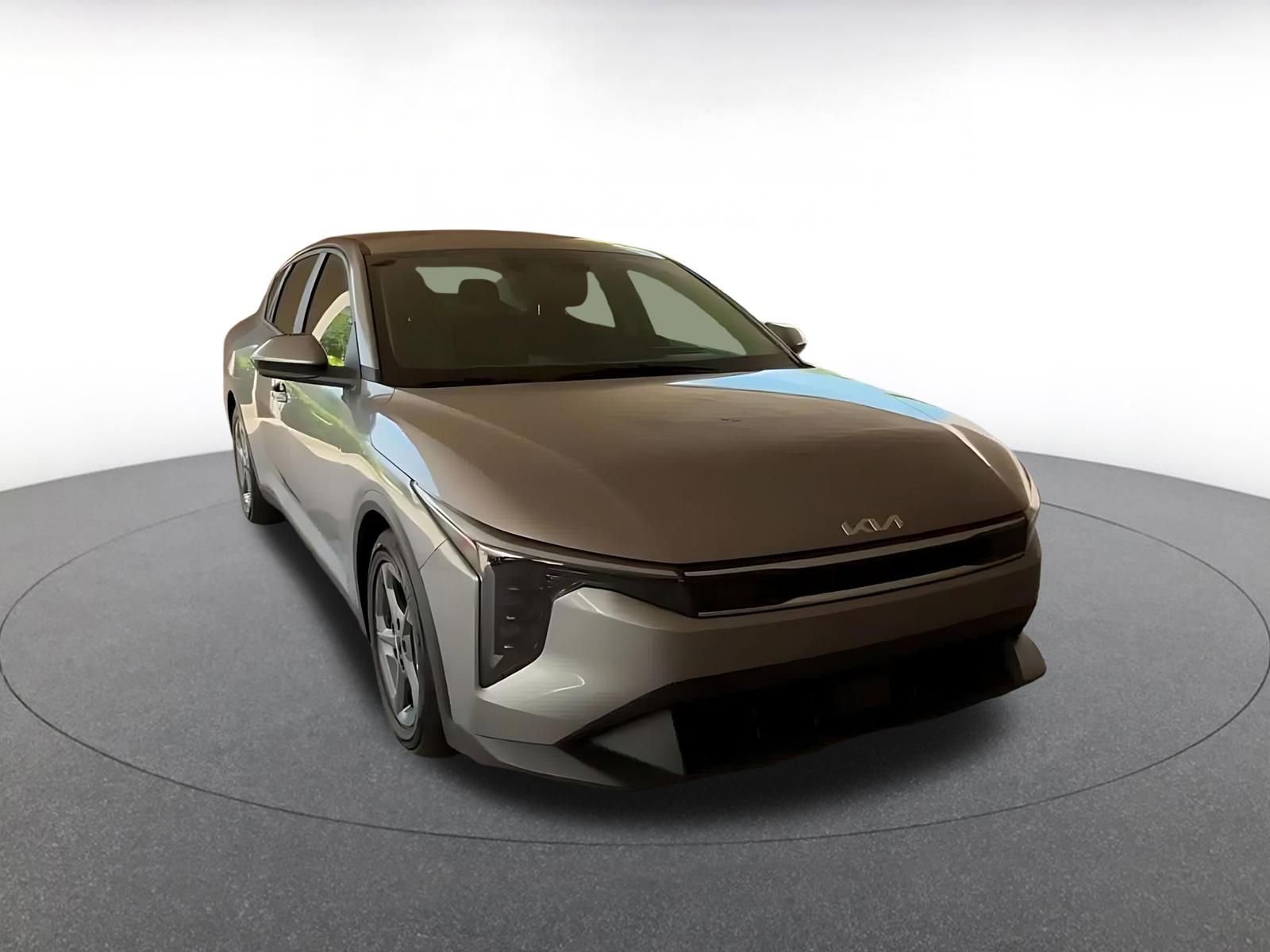 Used 2025 Kia K4 FWD image 3