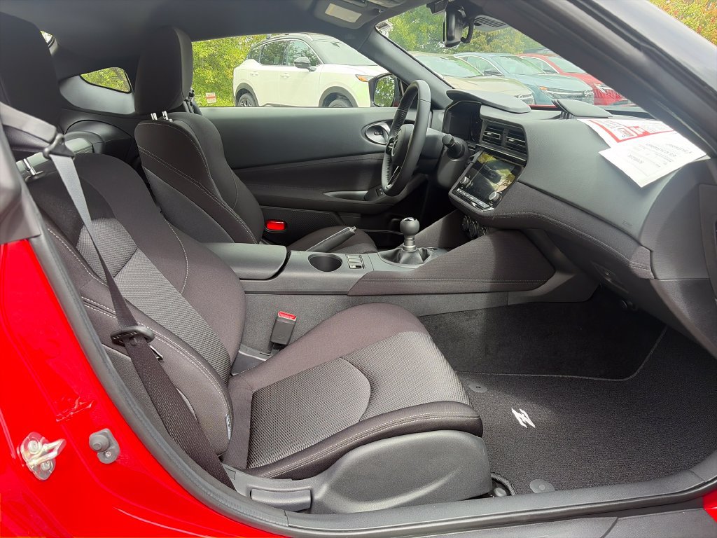 Certified 2026 Nissan Z Sport w/ Floor Mat Package RWD image 39