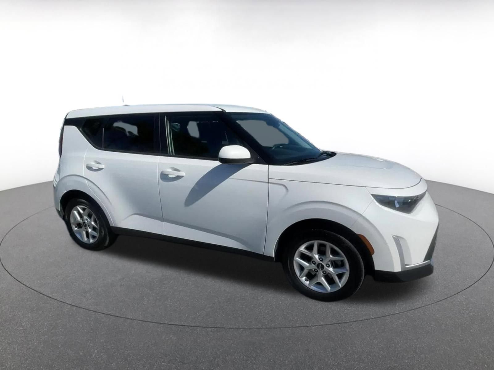Used 2025 Kia Soul LX w/ LX Technology Package video 2