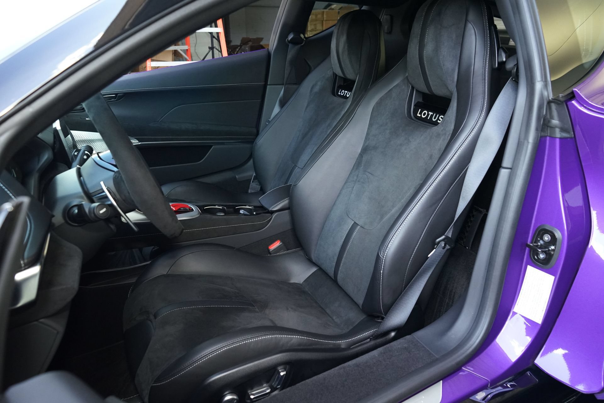 Used 2026 Lotus Emira SE RWD image 8