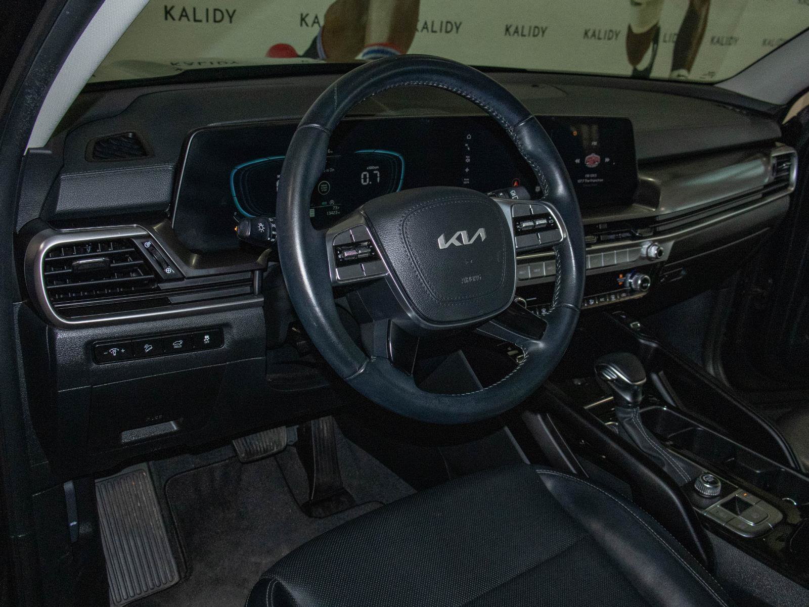 Used 2025 Kia Telluride S FWD image 6