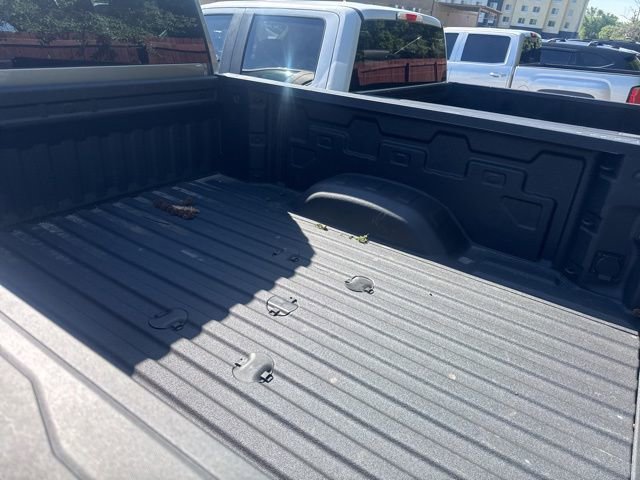 Used 2025 Chevrolet Silverado 2500 Custom w/ Custom Convenience Package image 8