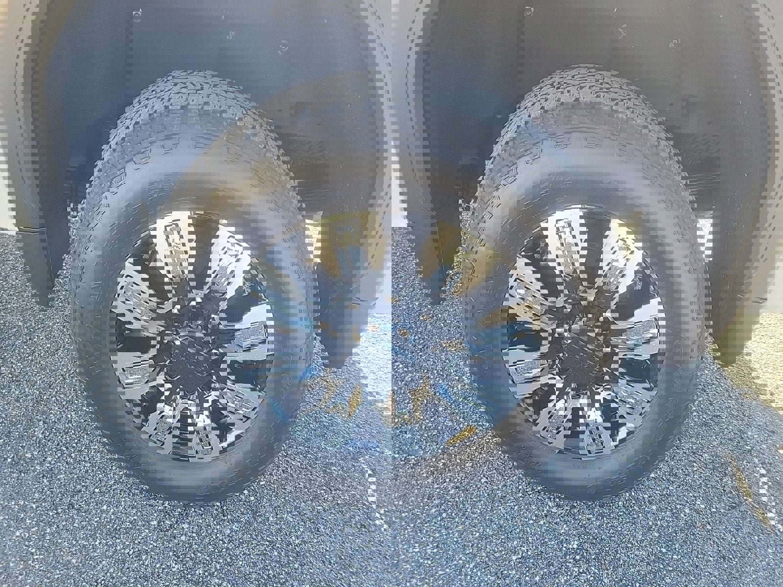 Used 2024 GMC Sierra 2500 Denali w/ Denali Reserve Package image 11