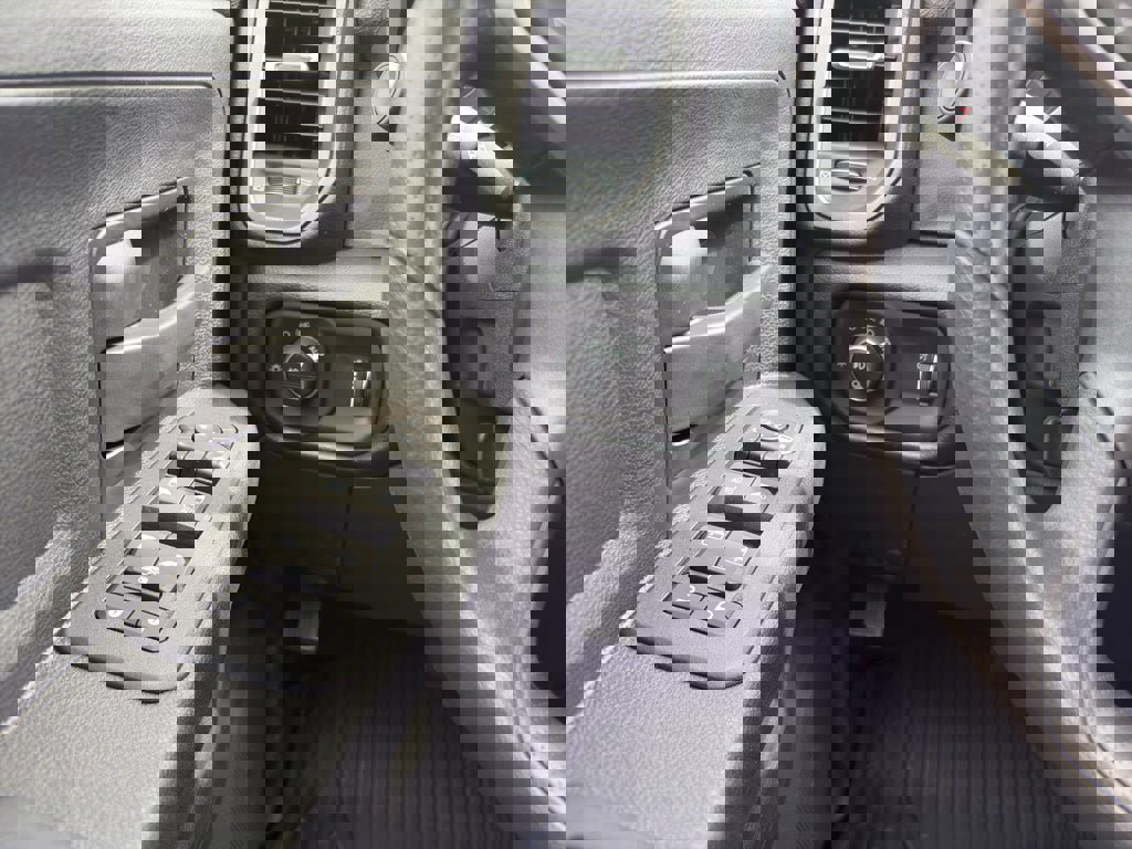 New 2026 RAM 2500 Tradesman image 17