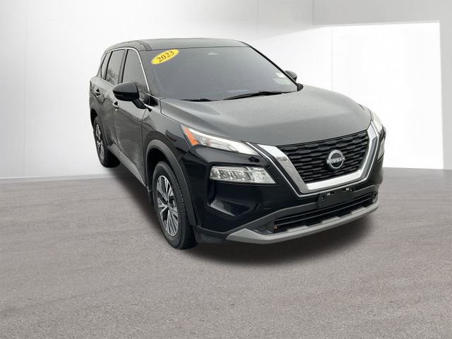 Certified 2023 Nissan Rogue SV image 3