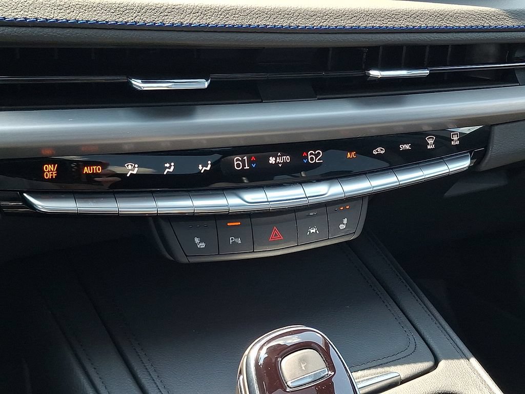 Used 2024 Cadillac XT4 Sport w/ Cold Weather Package AWD/4WD image 16