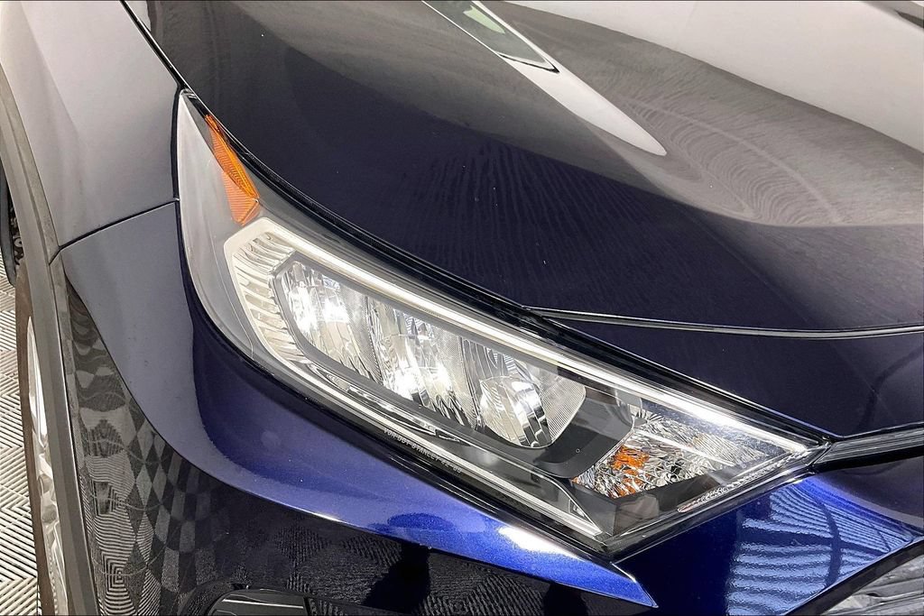 Used 2021 Toyota RAV4 XLE Premium FWD image 27