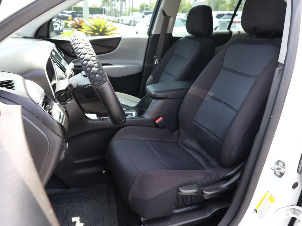 Used 2019 Chevrolet Equinox LS FWD image 13