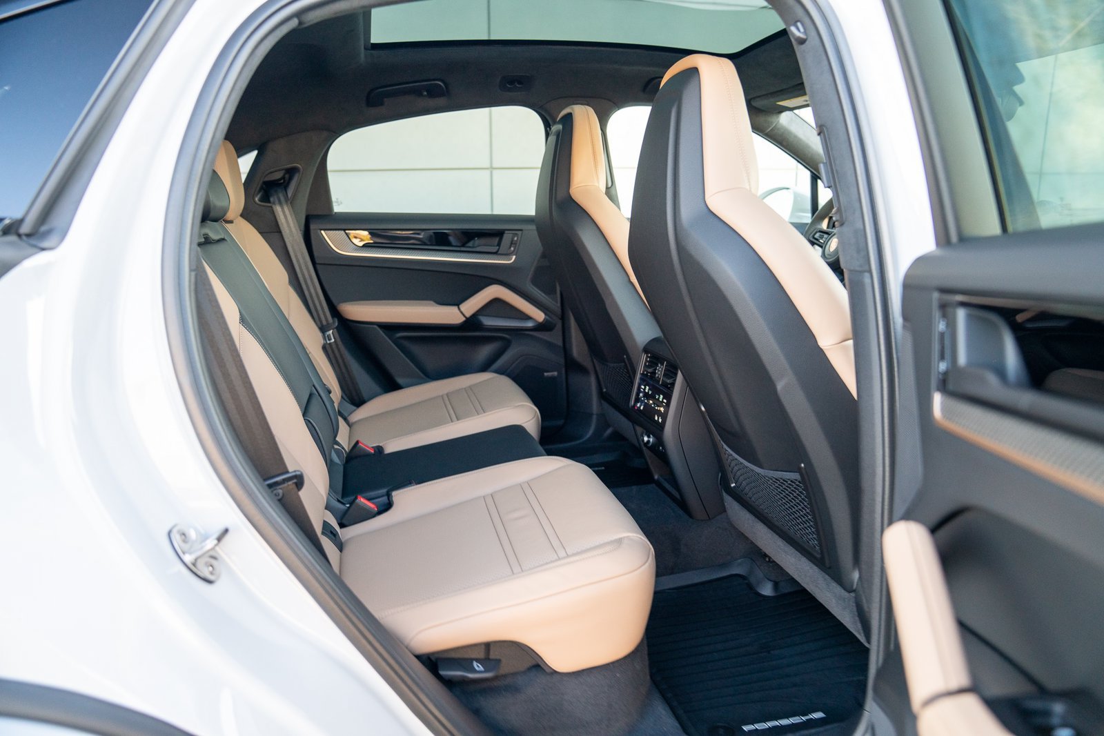 New 2026 Porsche Cayenne S AWD/4WD image 25