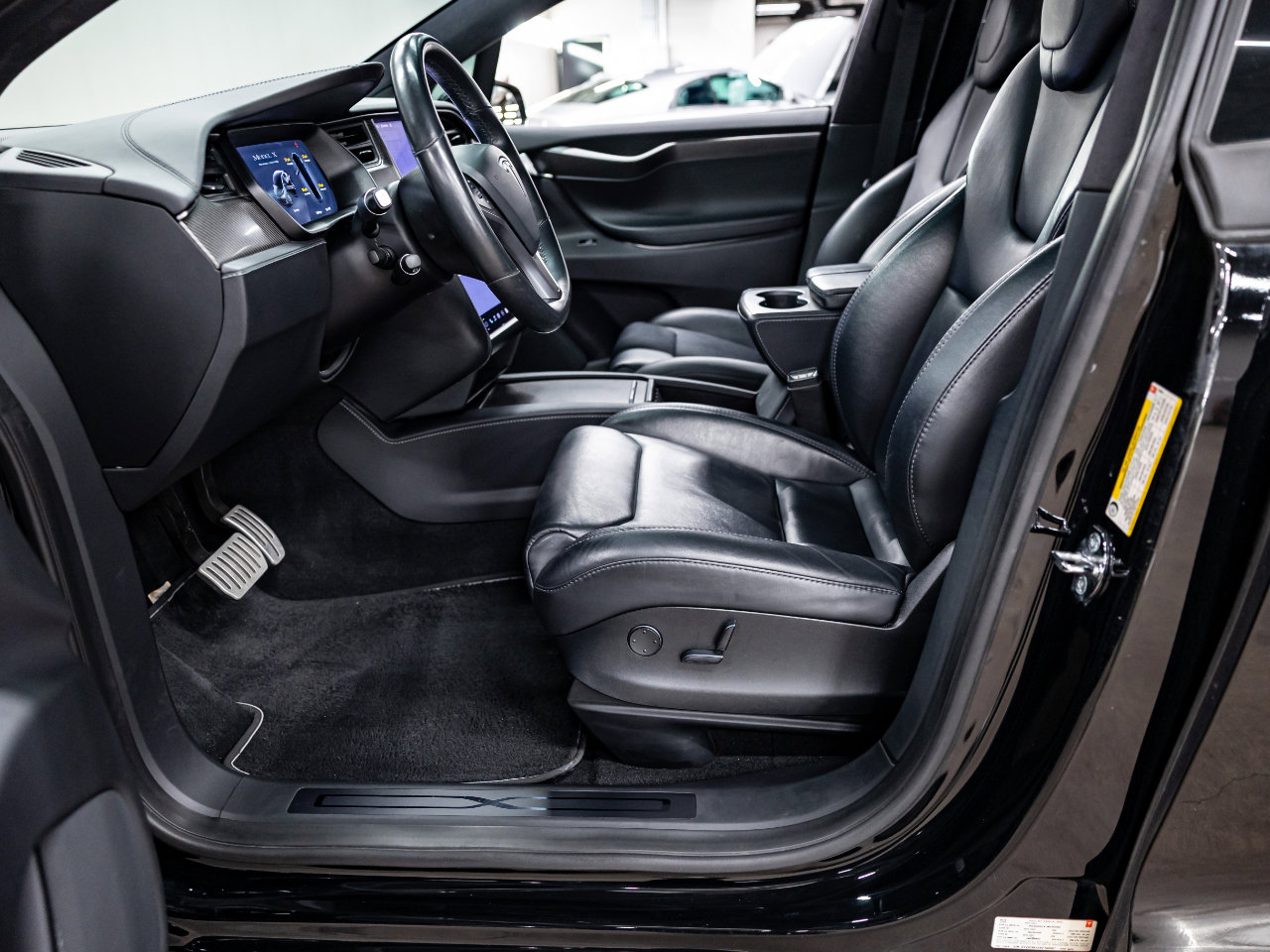 Used 2019 Tesla Model X P100D image 32