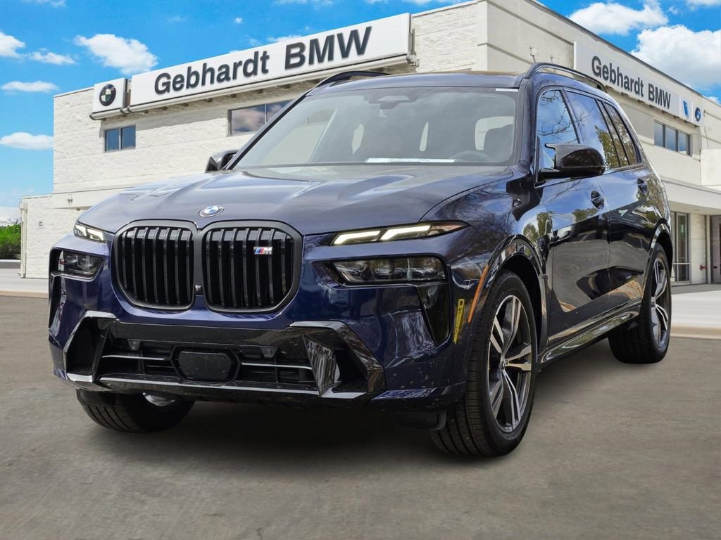 New 2026 BMW X7 M60i image 3
