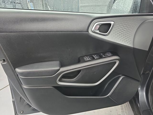 Used 2023 Kia Soul LX w/ Option Group 015 image 24