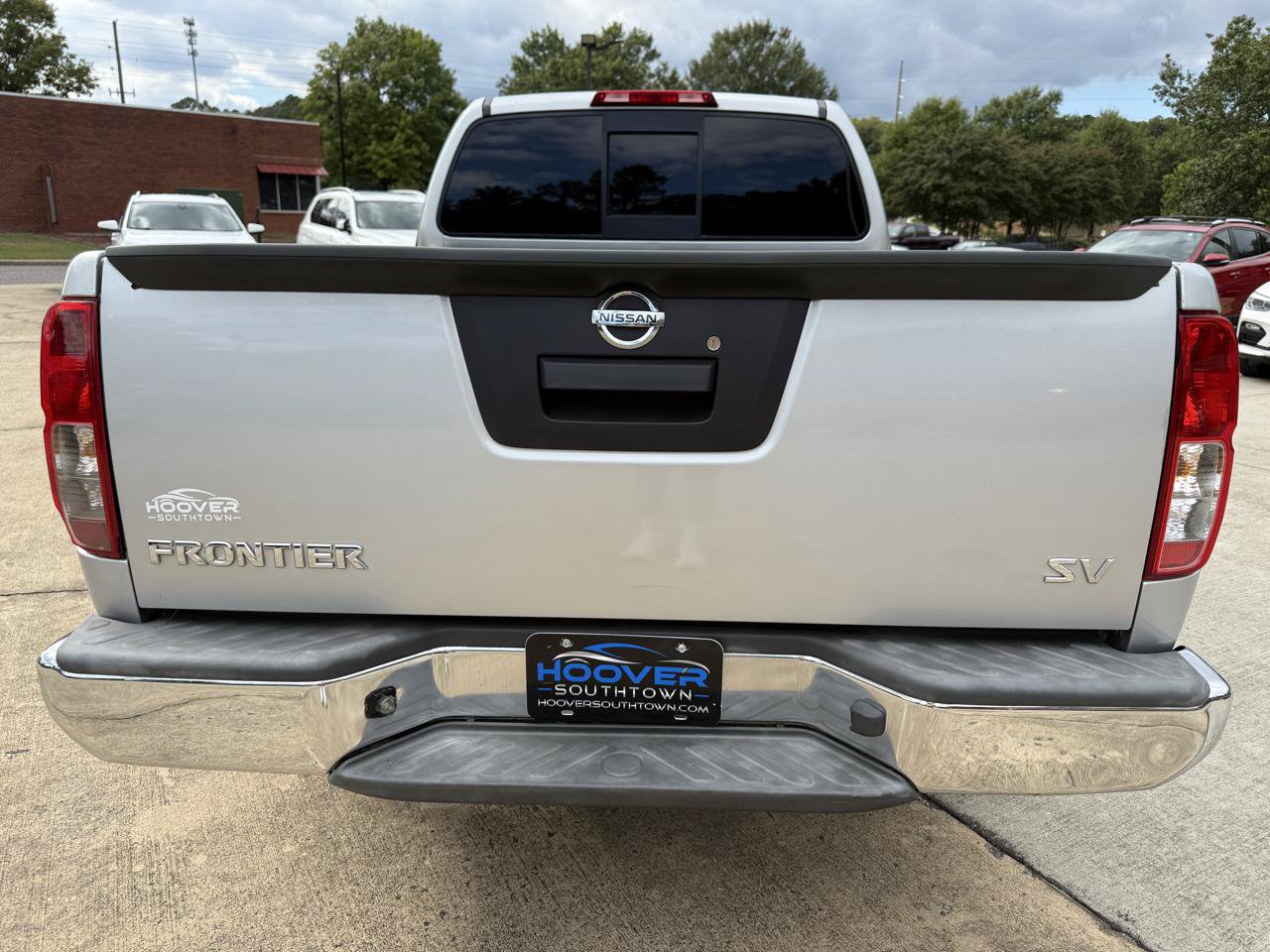Used 2017 Nissan Frontier SV RWD image 3