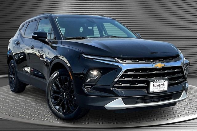 New 2026 Chevrolet Blazer LT w/ Sound & Technology Package AWD/4WD image 2