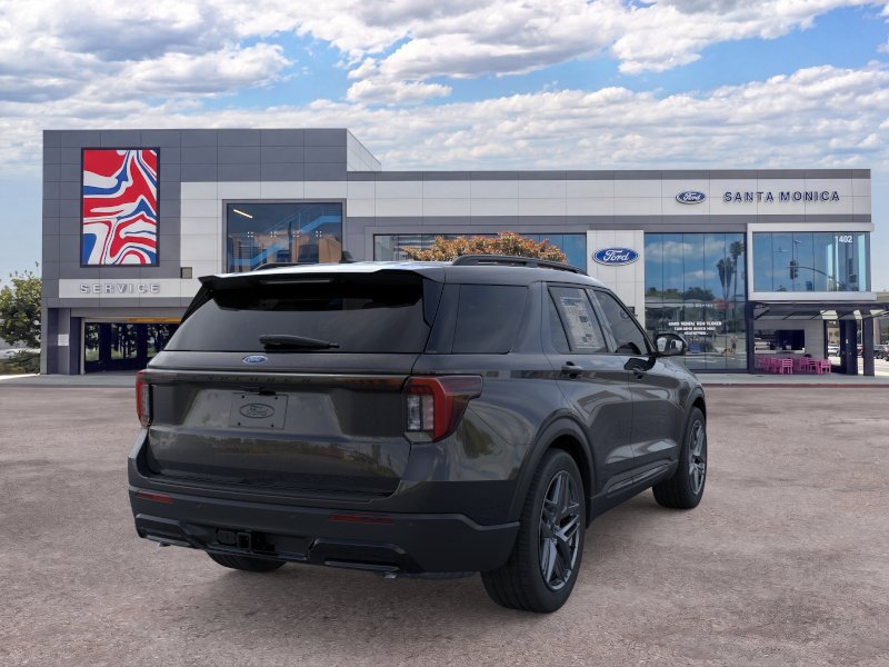 New 2026 Ford Explorer ST-Line w/ ST-Line Street Pack RWD image 8