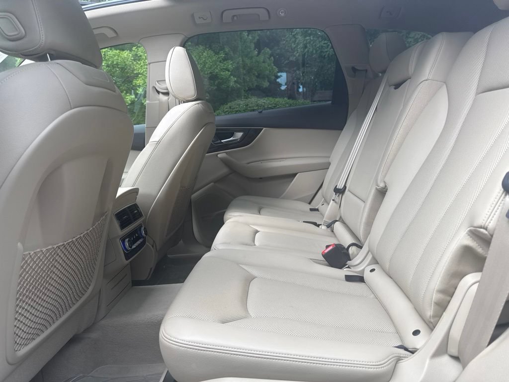 Used 2017 Audi Q7 3.0T Prestige AWD/4WD image 26