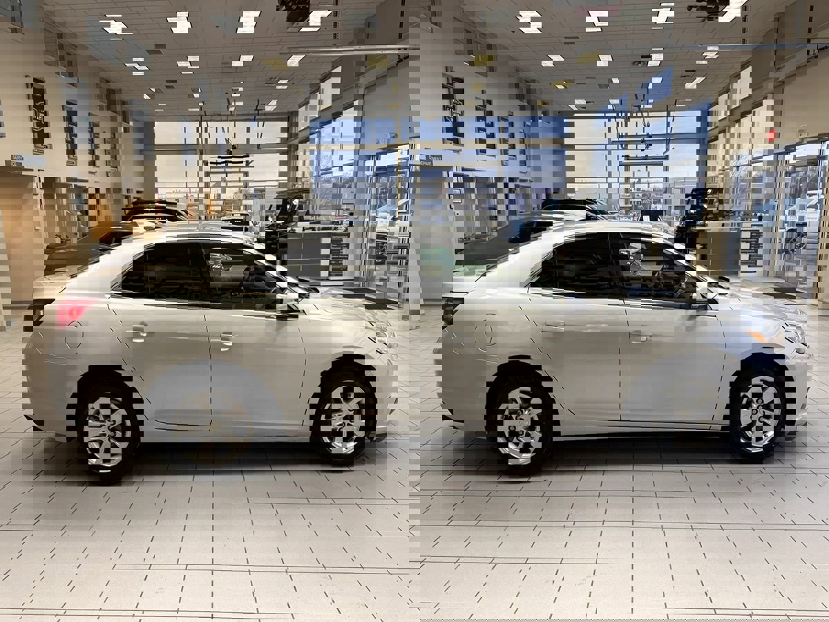 Used 2016 Chevrolet Malibu LT image 64