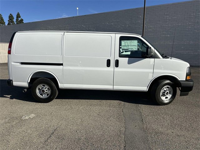 New 2026 GMC Savana 2500 Work Van w/ Driver Convenience Package image 3