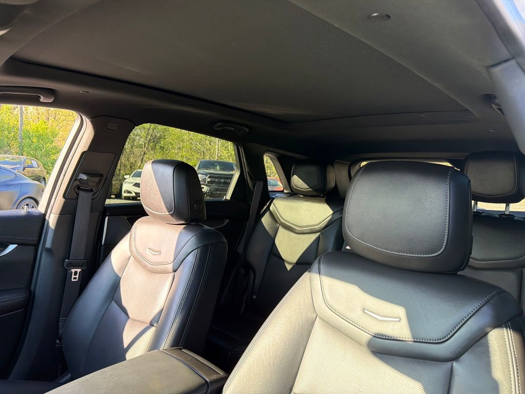 Certified 2023 Cadillac XT5 Premium Luxury image 2