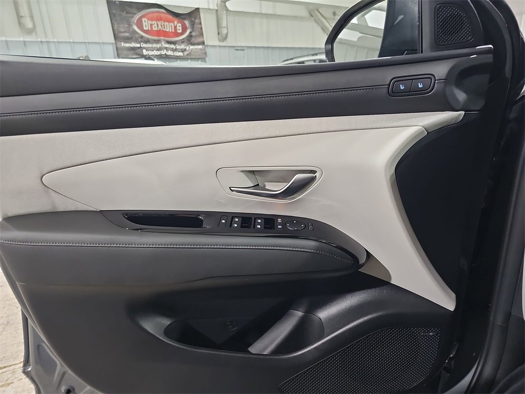 New 2026 Hyundai Tucson Limited image 27