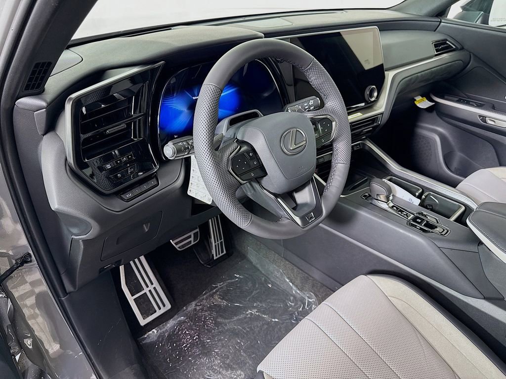 New 2026 Lexus TX 500h AWD image 9