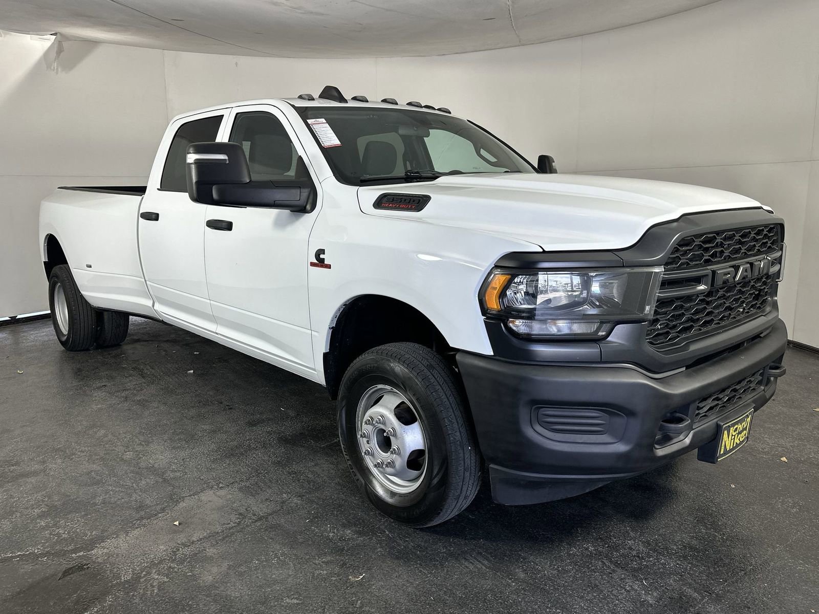 Used 2023 RAM 3500 Tradesman image 2