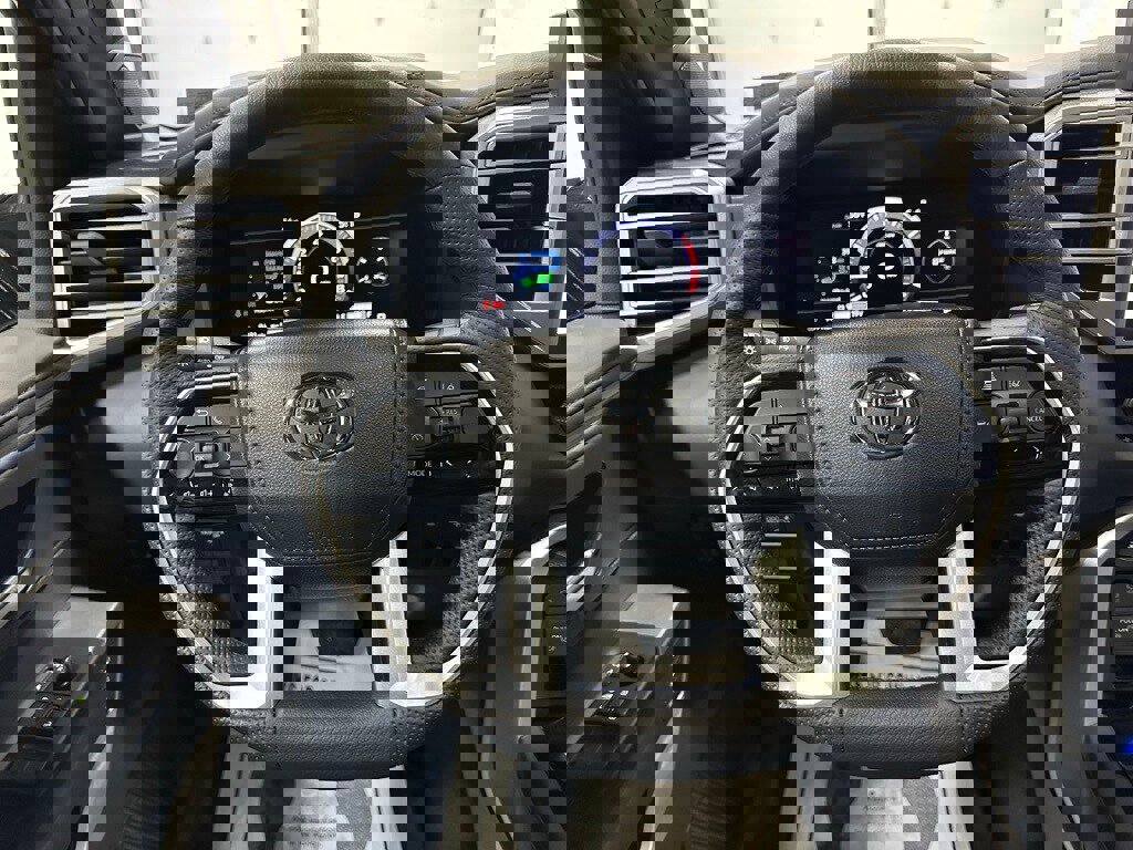 Used 2025 Toyota Tundra Platinum image 19