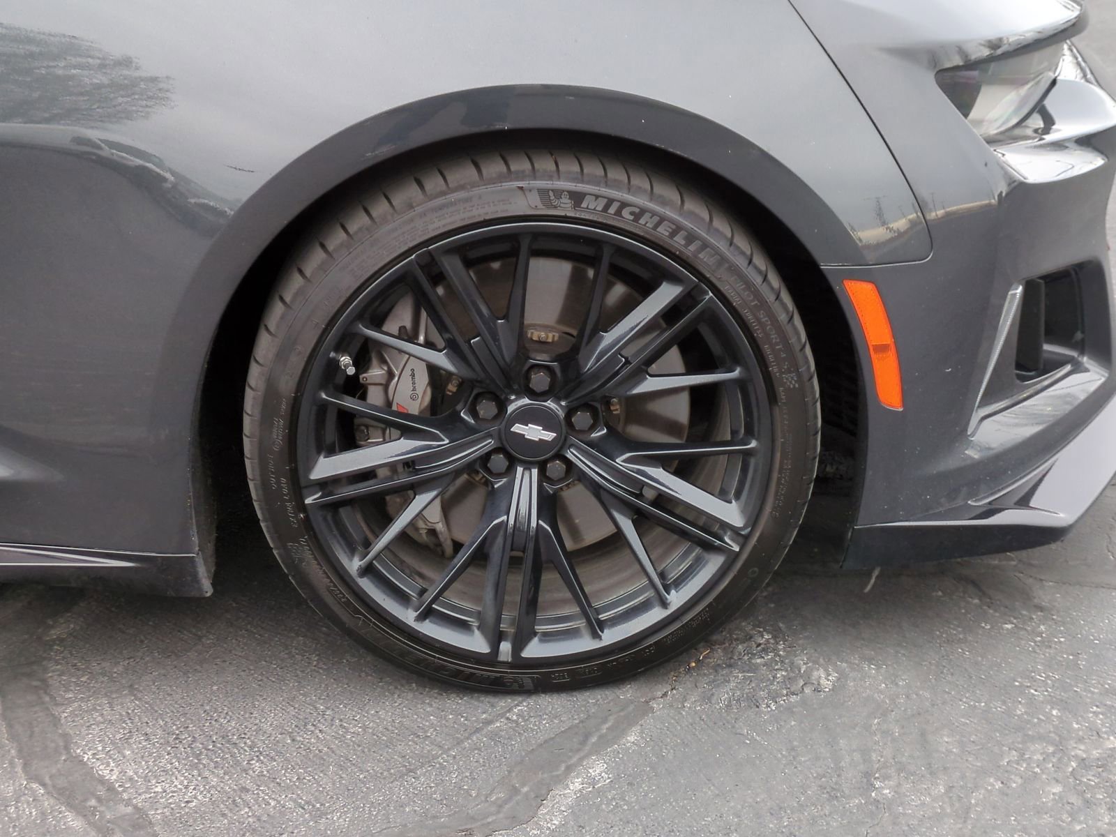 Used 2017 Chevrolet Camaro ZL1 image 30