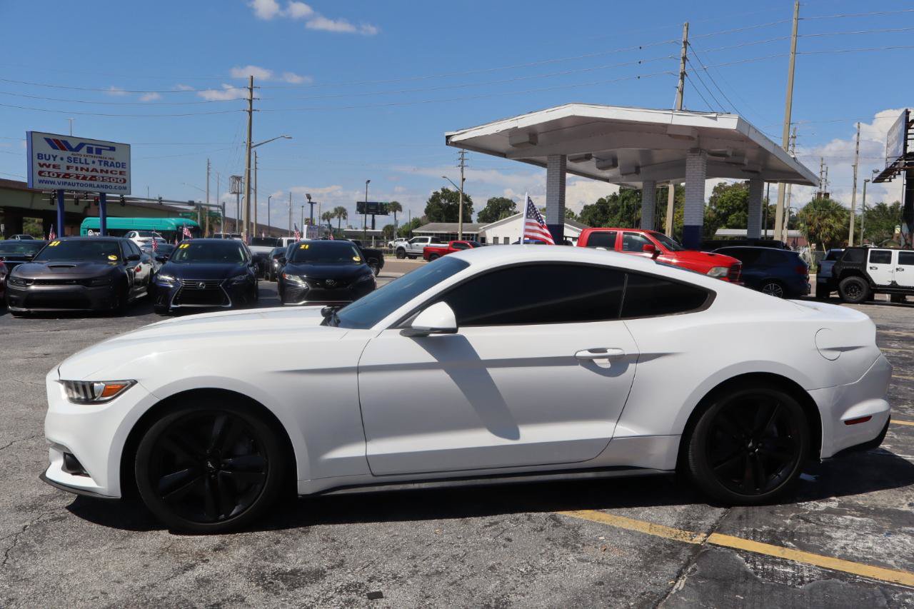 Used 2017 Ford Mustang Premium w/ Ecoboost Performance Package RWD image 8
