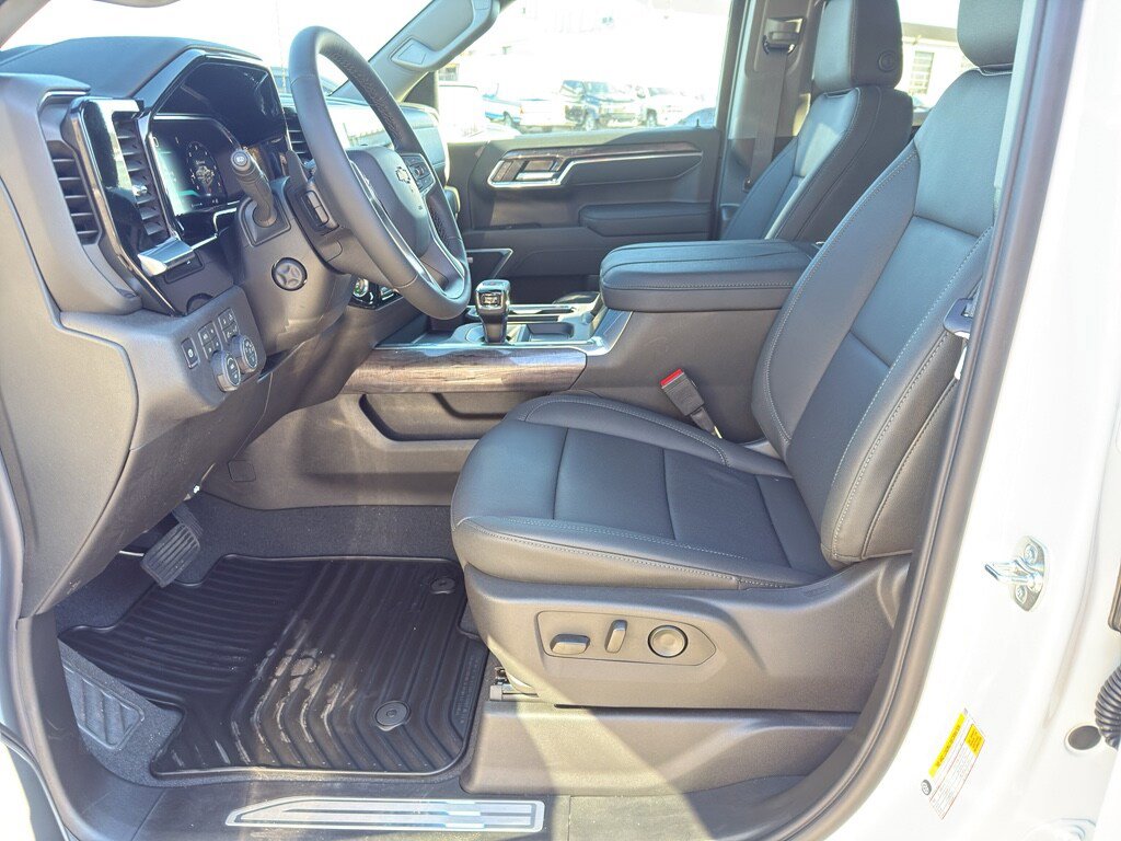 New 2026 Chevrolet Silverado 1500 LTZ w/ LTZ Convenience Package II AWD/4WD image 8